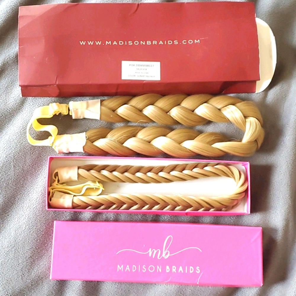 Madison Braids Bundle (with free top knot pony)